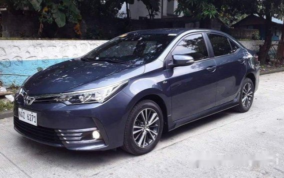 Selling Toyota Corolla Altis 2017 Automatic Gasoline 