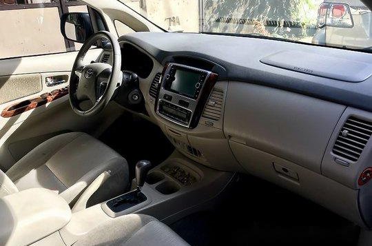 Selling Toyota Innova 2015 Automatic Diesel-3