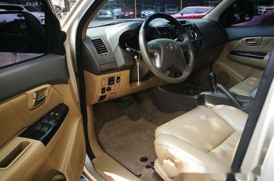 Selling Beige Toyota Fortuner 2013 at 73000 km -4