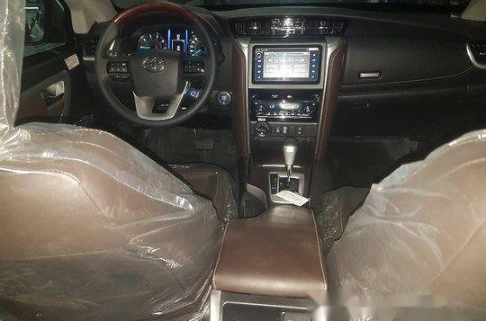 Sell White 2019 Toyota Fortuner in Quezon City-9