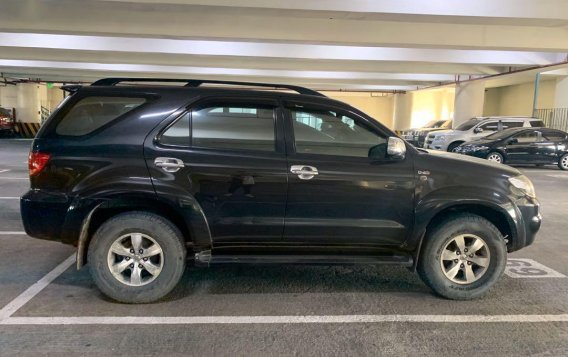 Toyota Fortuner 2006 at 105000 km for sale -2