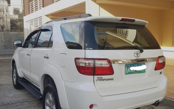 2011 Toyota Fortuner for sale in Paranaque -2