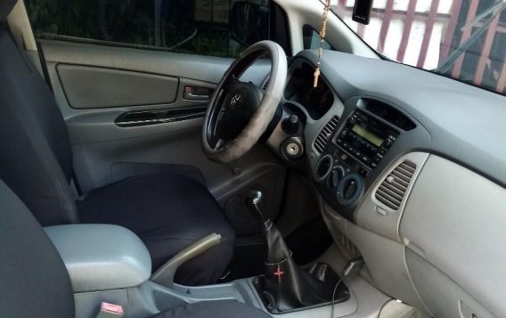 2005 Toyota Innova for sale in Imus-3