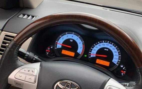 2013 Toyota Corolla Altis for sale in Manila-3