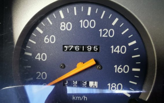 2001 Toyota Revo at 76000 km for sale -5