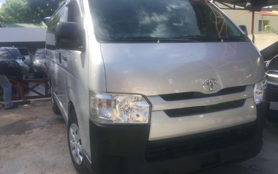 Silver Toyota Hiace 2018 for sale in Quezon City -3