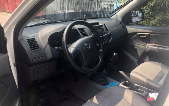 2013 Toyota Hilux for sale in Quezon City-2