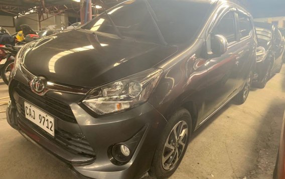 Selling Grey Toyota Wigo 2018 in Quezon City-2