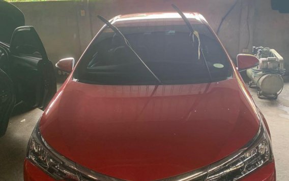 Red Toyota Altis 2018 for sale 