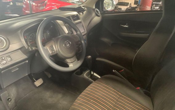 Selling Grey Toyota Wigo 2018 in Quezon City-3