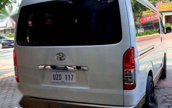 2013 Toyota Grandia for sale in Quezon City -5