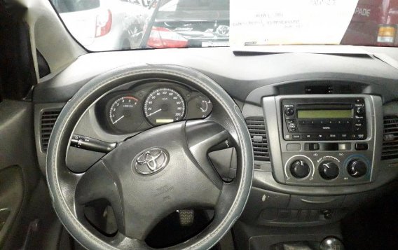 2013 Toyota Innova for sale in Quezon City -8