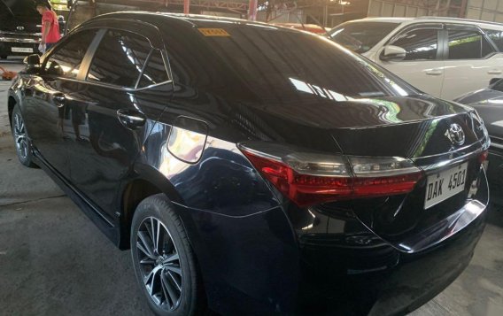 Black Toyota Corolla Altis 2018 for sale in Quezon City -3