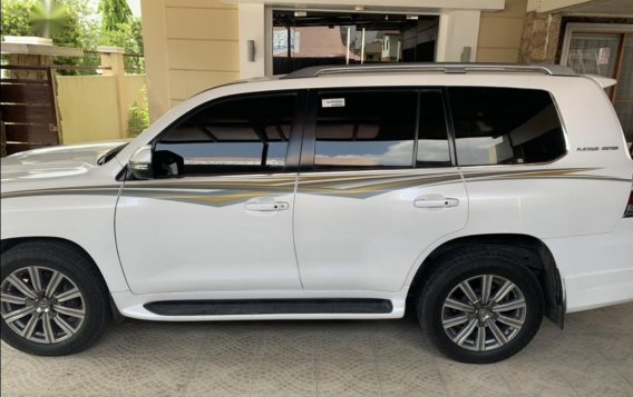 2018 Toyota Land Cruiser for sale in Manila-2