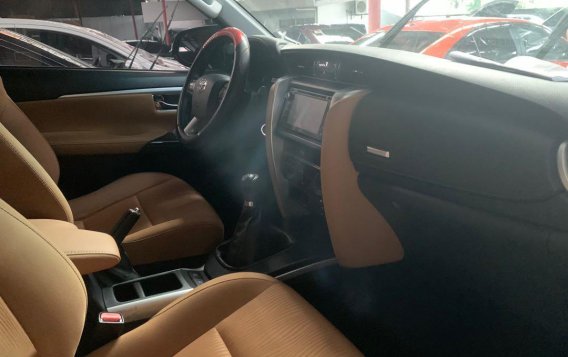 Black Toyota Fortuner 2017 for sale in Quezon City-2