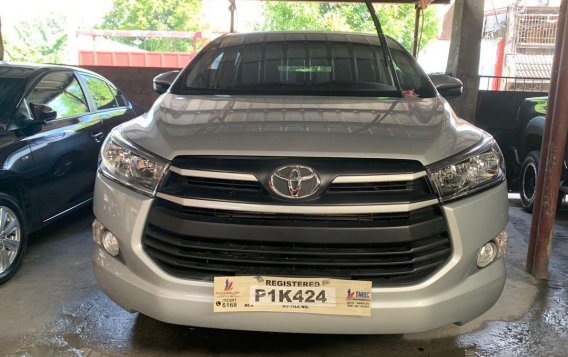 Selling Silver Toyota Innova 2019 in Quezon City-2