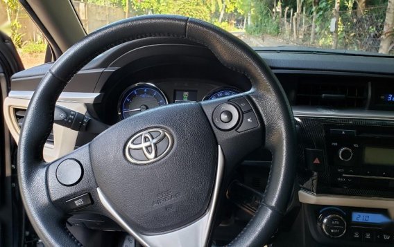 2017 Toyota Corolla Altis for sale in Davao City -5