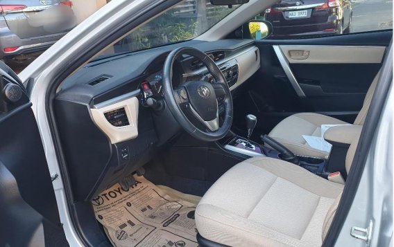 2014 Toyota Corolla Altis at 37000 km for sale -3