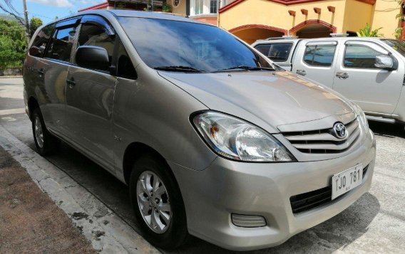 Second-hand Toyota Innova 2012 for sale in San Mateo