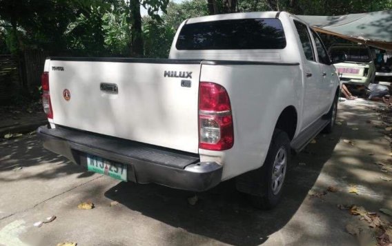 Toyota Hilux 2014 for sale in Quezon City-1
