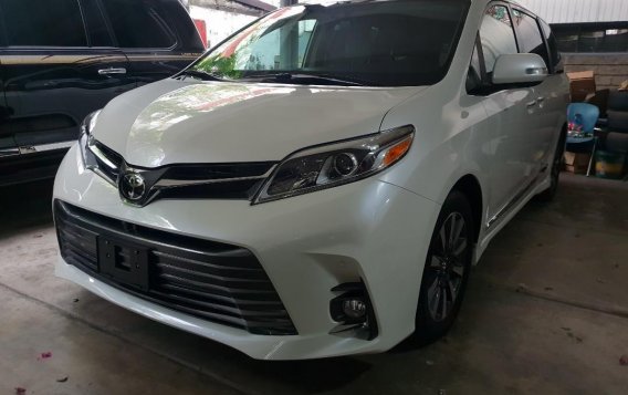 2019 Toyota Sienna for sale in Quezon City-0
