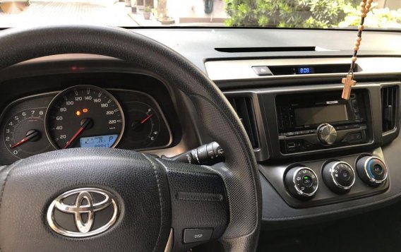 Toyota Rav4 2014 for sale in Quezon City -4
