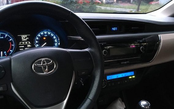 2016 Toyota Corolla for sale in Manila-1