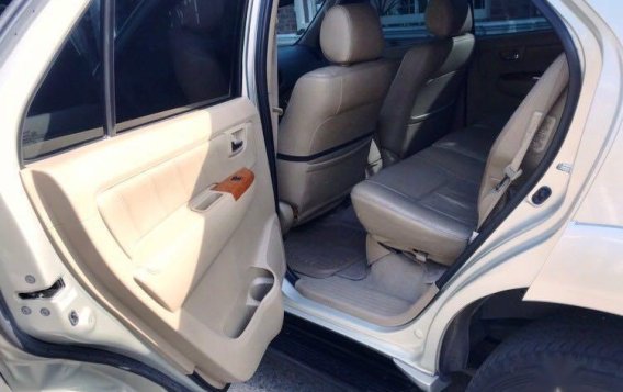 Second-hand Toyota Fortuner 2010 for sale in Angeles-4