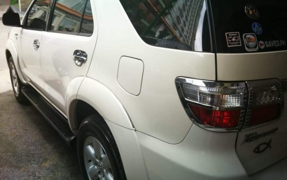 2011 Toyota Fortuner for sale in Makati -3