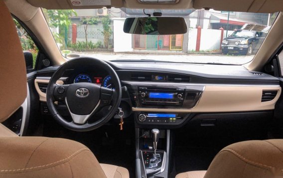 2nd-hand Toyota Corolla Altis 2014 in Pasig-7