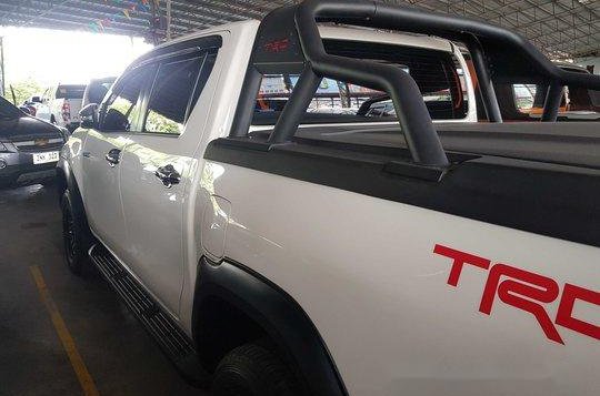 Sell White 2017 Toyota Hilux in Pasig-4