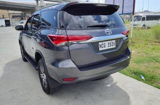 Selling Toyota Fortuner 2016 at 13000 km-2