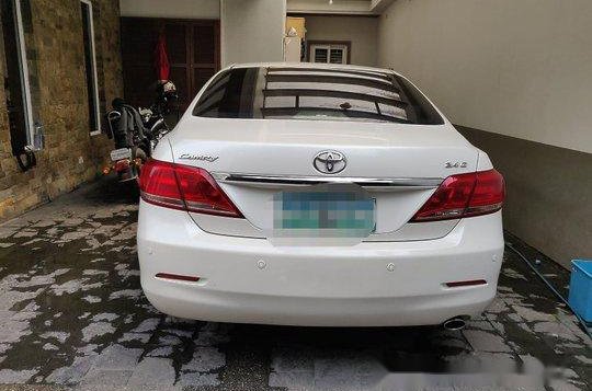 Selling White Toyota Camry 2009 Automatic Gasoline -2