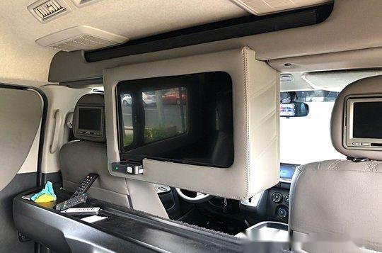 Selling Toyota Hiace 2018 Automatic Diesel in Mandaluyong-4