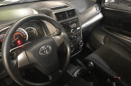 Black Toyota Avanza 2018 at 12000 km for sale-4