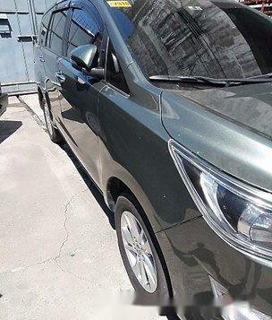 Selling Toyota Innova 2017 at 7500 km-3