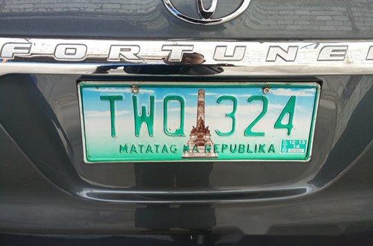 Grey Toyota Fortuner 2012 for sale in Las Pinas-5