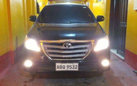 Selling Black Toyota Innova 2016 Manual Diesel -1