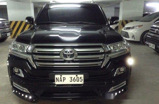 Black Toyota Land Cruiser 2018 Automatic Diesel for sale in Quezon City