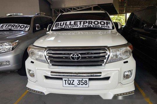 White Toyota Land Cruiser 2012 Automatic Diesel for sale -1