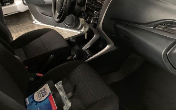 Selling Silver 2019 Toyota Vios in Quezon City-1