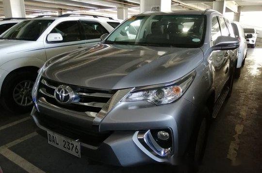 Silver Toyota Fortuner 2018 for sale in Cebu-2