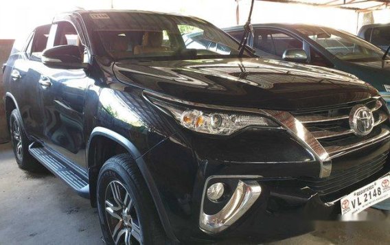 Selling Black Toyota Fortuner 2017 in Quezon City