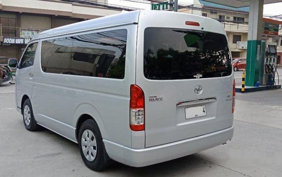 Sell Silver 2015 Toyota Hiace Automatic Diesel at 60000 km -7