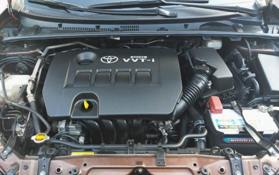 Toyota Corolla Altis 2015 at 80000 km for sale -7