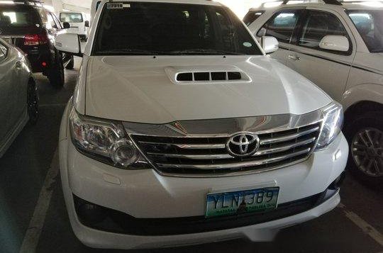 Selling White Toyota Fortuner 2013 Manual Diesel -4