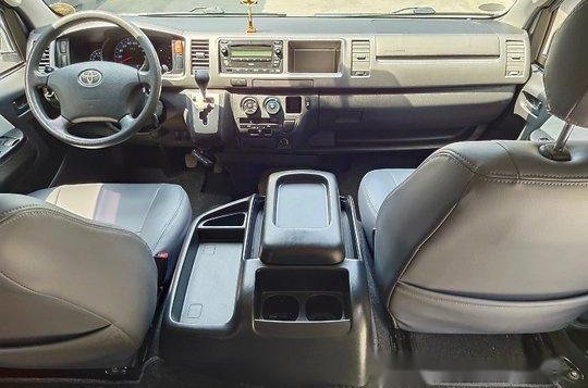 White Toyota Hiace 2013 Automatic Diesel for sale  -2