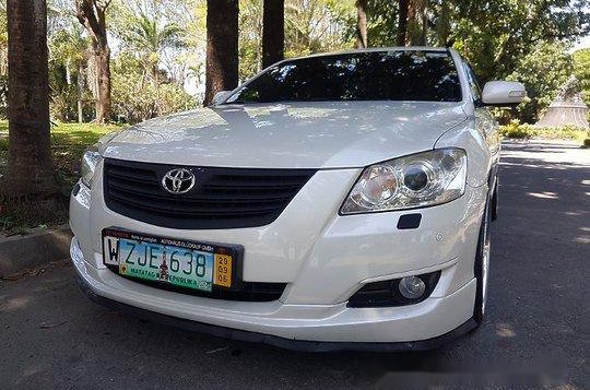 Sell White 2007 Toyota Camry at Automatic Diesel at 70840 km-4