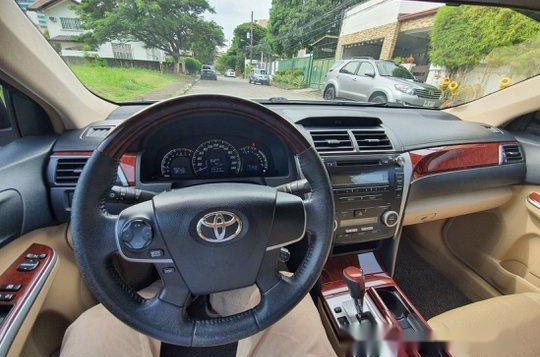 White Toyota Camry 2014 for sale in Muntinlupa-4
