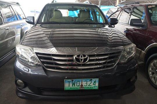 Grey Toyota Fortuner 2012 for sale in Las Pinas-1